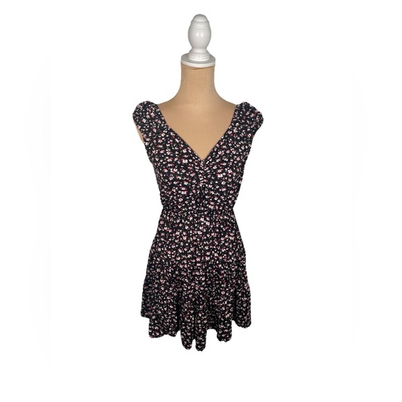 Sadie & Sage Elegant Black and Pink Floral Dress NWT Small - Picture 6 of 15